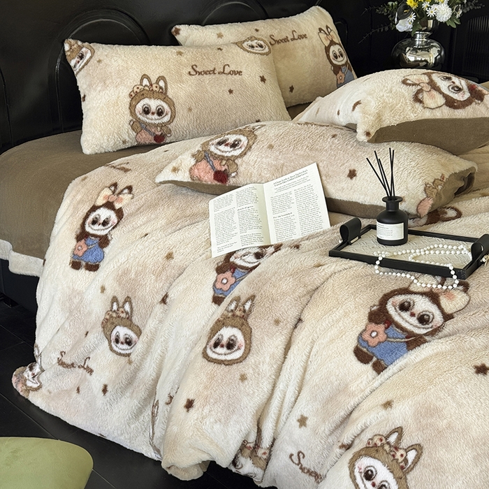 91家纺网 家纺一手货源 找家纺 梵克保罗 2025秋冬新款直播热款高克重兔毛绒牛奶绒印花四件套床笠款 拉布布