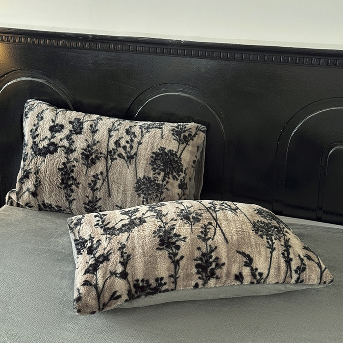 91家纺网 家纺一手货源 找家纺 梵克保罗 2025秋冬新款直播热款高克重兔毛绒牛奶绒印花四件套床笠款 墨枝