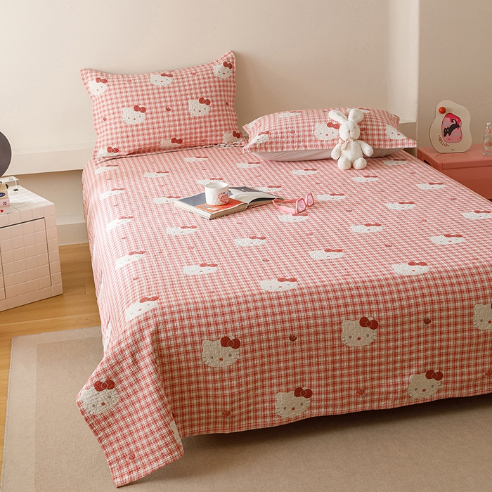 91家纺网 家纺一手货源 找家纺 麻依 2025新款安心棉床盖三件全棉四层纱布床单 凯蒂的快乐