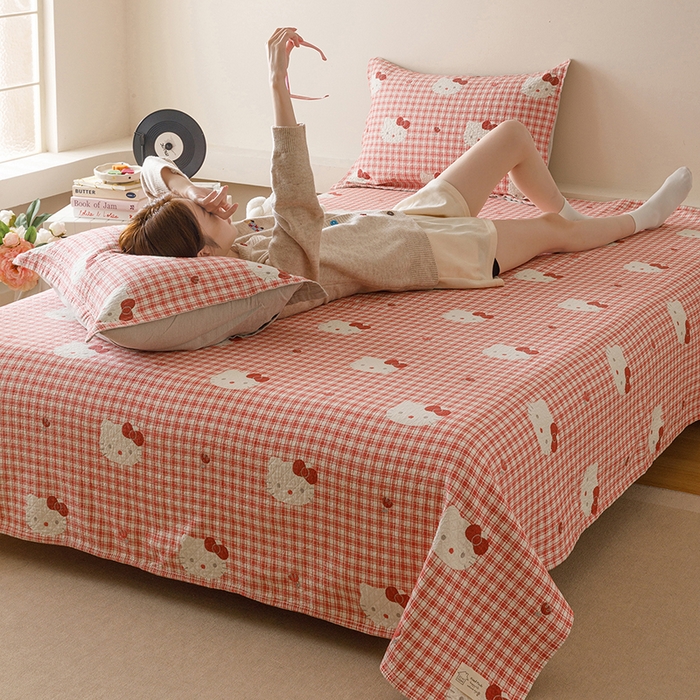 91家纺网 家纺一手货源 找家纺 麻依 2025新款安心棉床盖三件全棉四层纱布床单 凯蒂的快乐