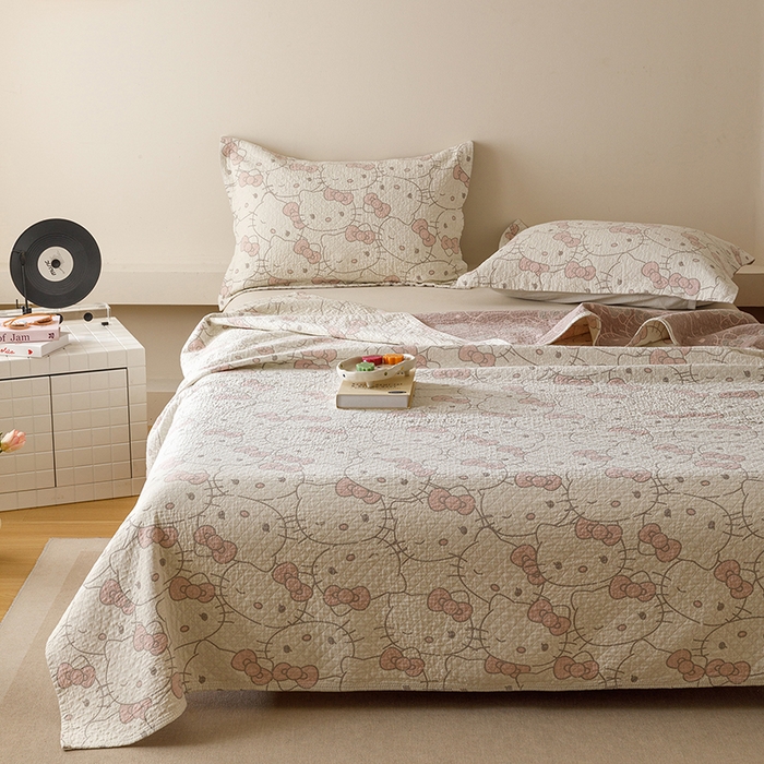 91家纺网 家纺一手货源 找家纺 麻依 2025新款安心棉床盖三件全棉四层纱布床单 团团KT