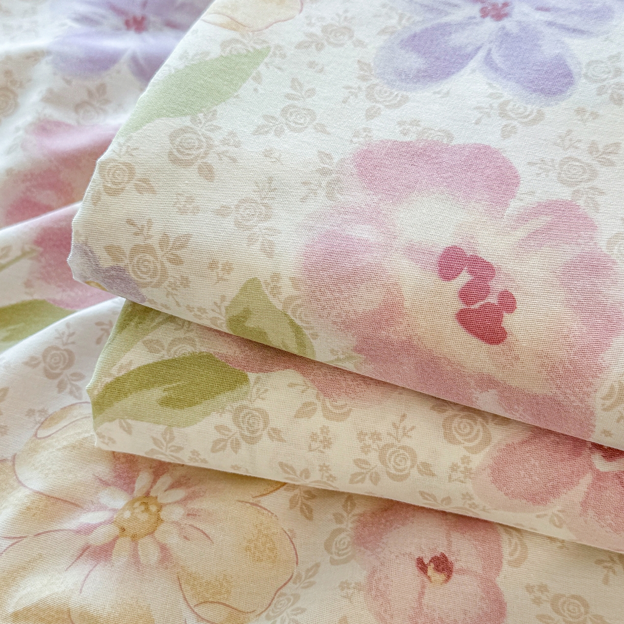 91家纺网 家纺一手货源 找家纺 尚帛 2026新款全棉品质喷气印花爆款四件套 多规格套件 单品系列-单枕套 甜心花朵