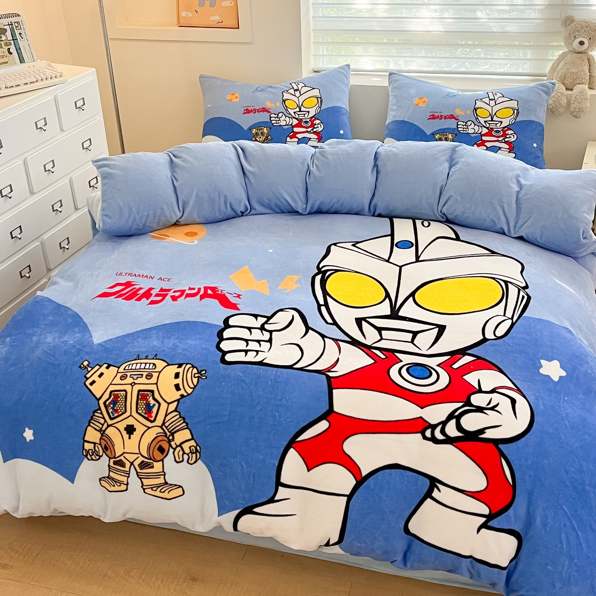 91家纺网 家纺一手货源 找家纺 蘭菲家纺 2025新款奥特曼牛奶绒四件套 奥特曼-出击