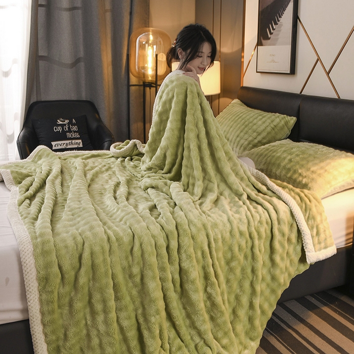 91家纺网 家纺一手货源 找家纺 yyds网供 2025新款仿兔绒毛毯子超柔毛绒毯面包格高克重盖毯沙发毯冬季兔绒格 兔绒格-茶绿-风格二