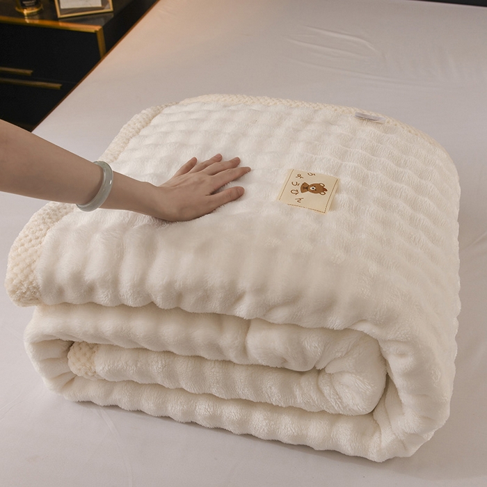 91家纺网 家纺一手货源 找家纺 yyds网供 2025新款仿兔绒毛毯子超柔毛绒毯面包格高克重盖毯沙发毯冬季兔绒格 兔绒格-米白