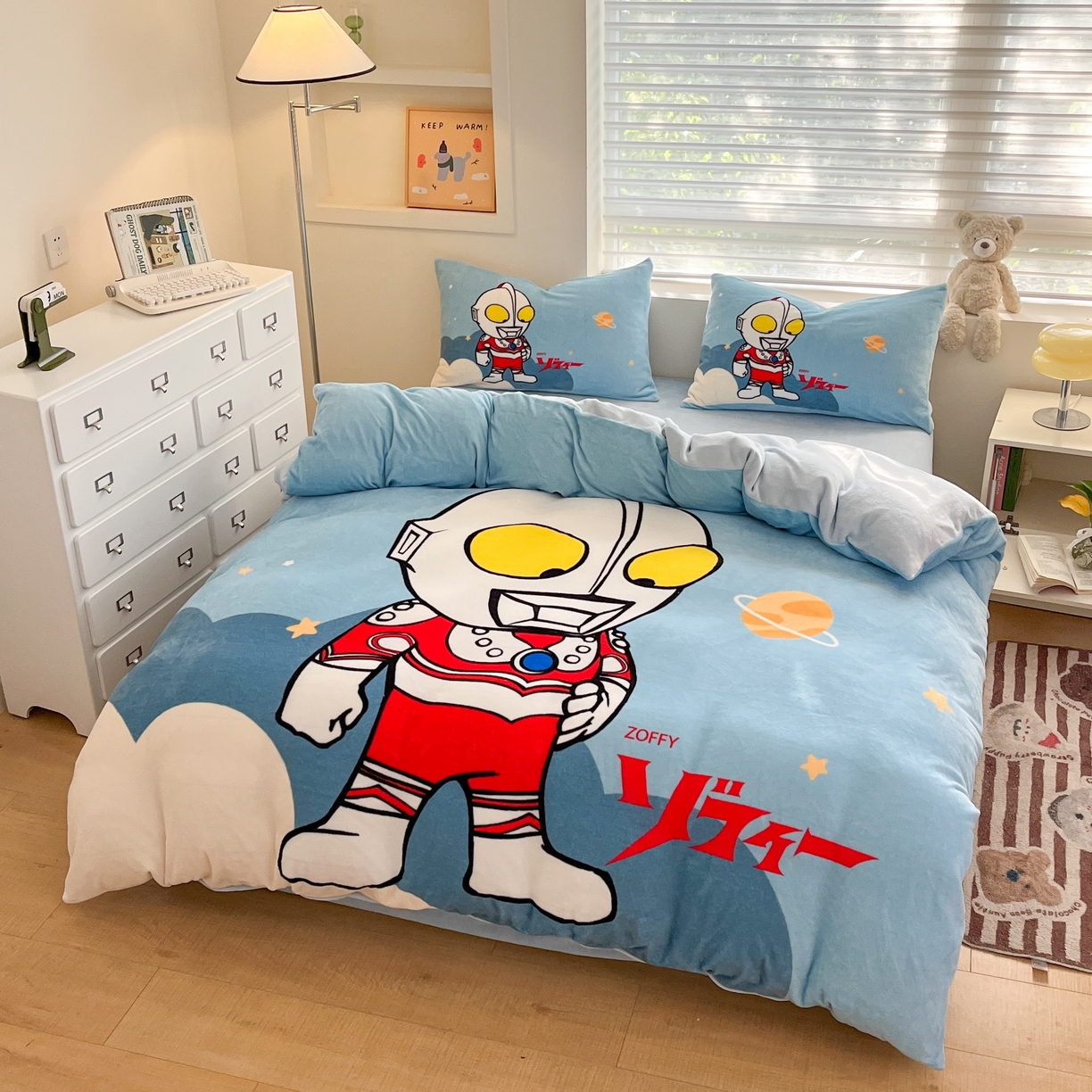 91家纺网 家纺一手货源 找家纺 蘭菲家纺 2025新款奥特曼牛奶绒四件套 奥特曼-发呆