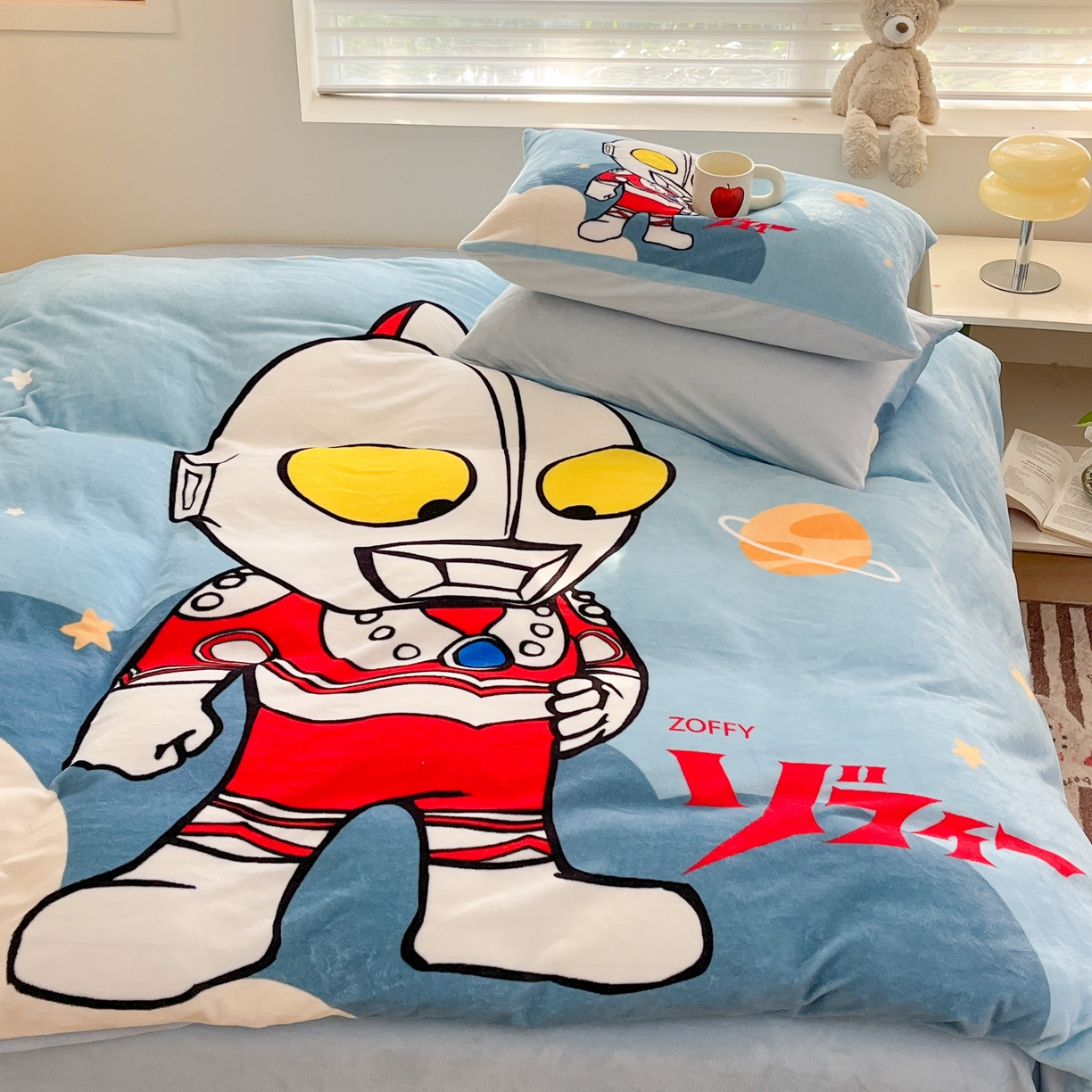 91家纺网 家纺一手货源 找家纺 蘭菲家纺 2025新款奥特曼牛奶绒四件套 奥特曼-发呆