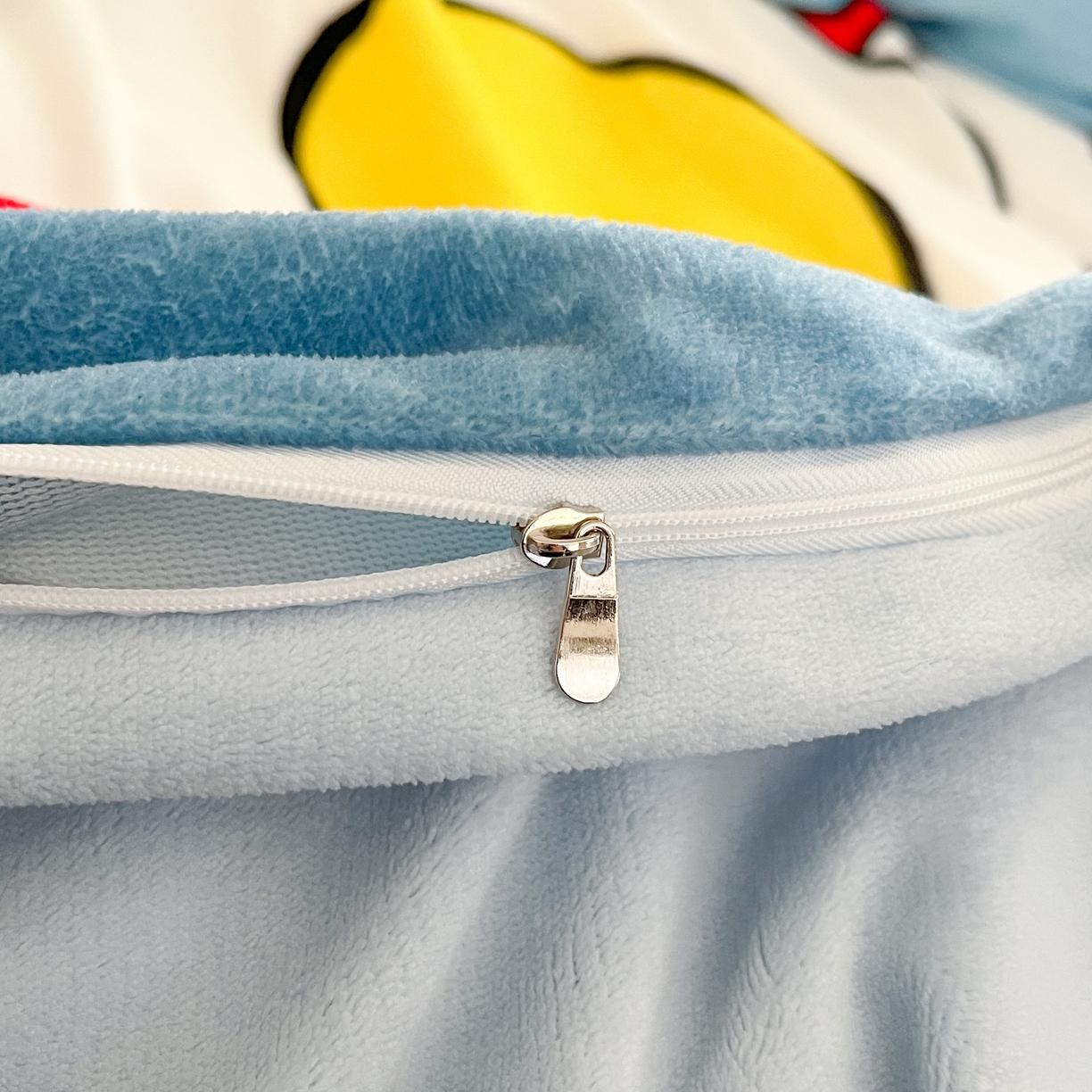 91家纺网 家纺一手货源 找家纺 蘭菲家纺 2025新款奥特曼牛奶绒四件套 奥特曼-发呆