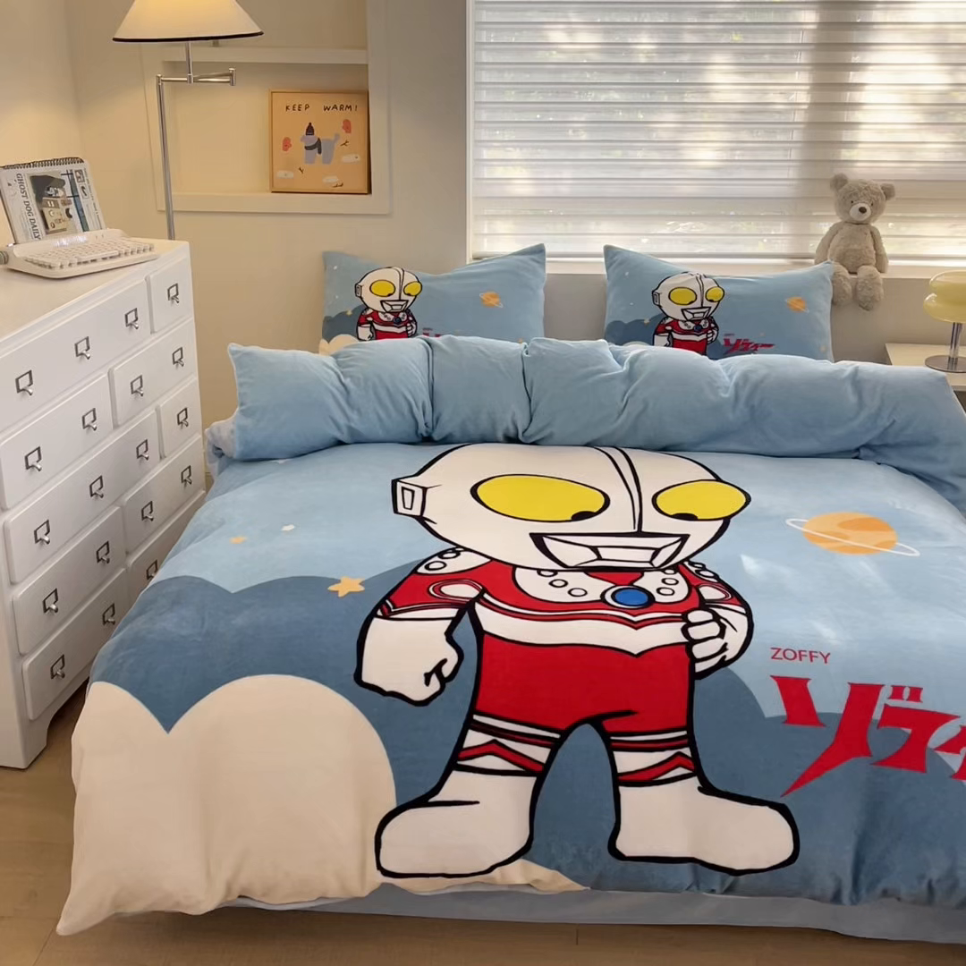 91家纺网 家纺一手货源 找家纺 蘭菲家纺 2025新款奥特曼牛奶绒四件套 奥特曼-发呆