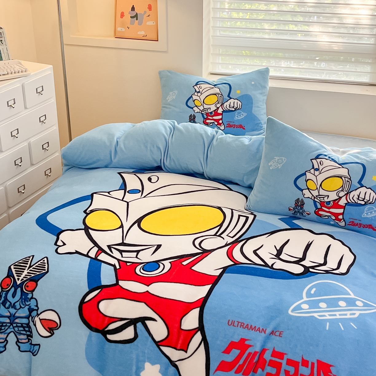 91家纺网 家纺一手货源 找家纺 蘭菲家纺 2025新款奥特曼牛奶绒四件套 奥特曼-飞天