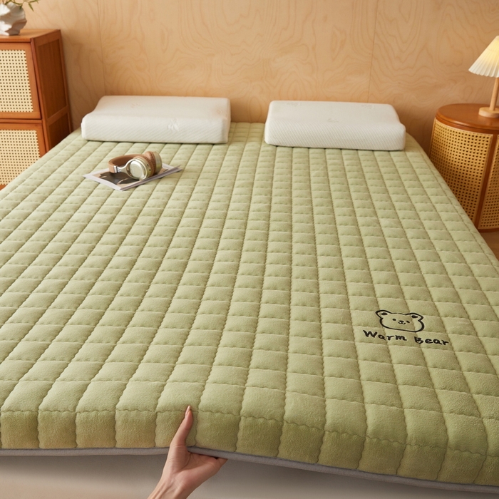 91家纺网 家纺一手货源 找家纺 喜她床垫 2025新款保暖牛奶绒抗压棉床垫（专版烫画） 牛奶绒绿（5cm）