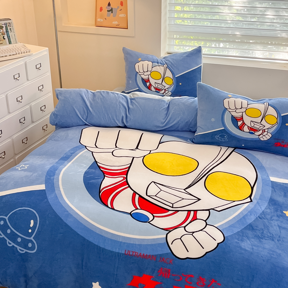 91家纺网 家纺一手货源 找家纺 蘭菲家纺 2025新款奥特曼牛奶绒四件套 奥特曼-冠军