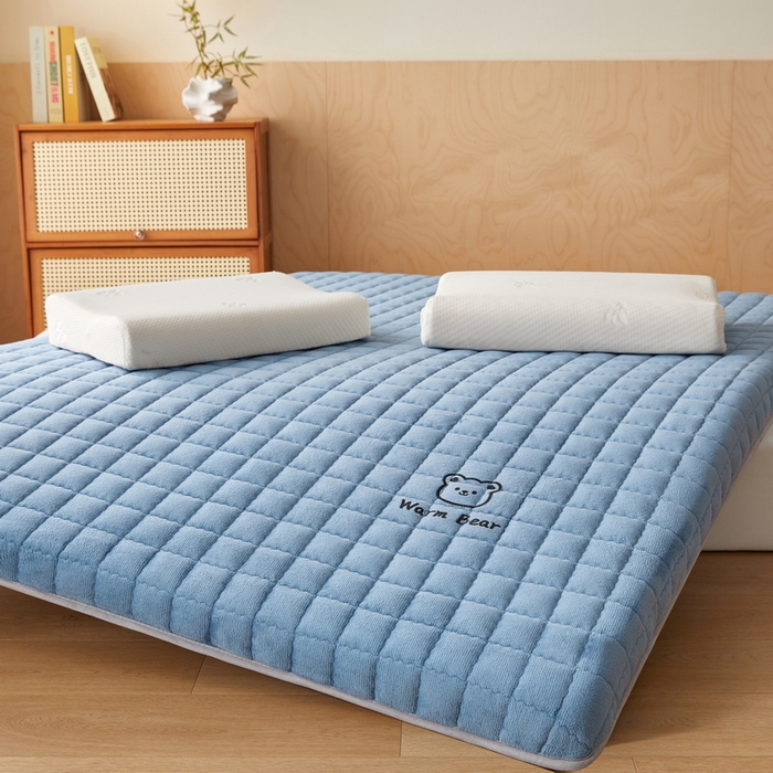 喜她床垫 2025新款保暖牛奶绒抗压棉床垫（专版烫画） 牛奶绒蓝（8cm）