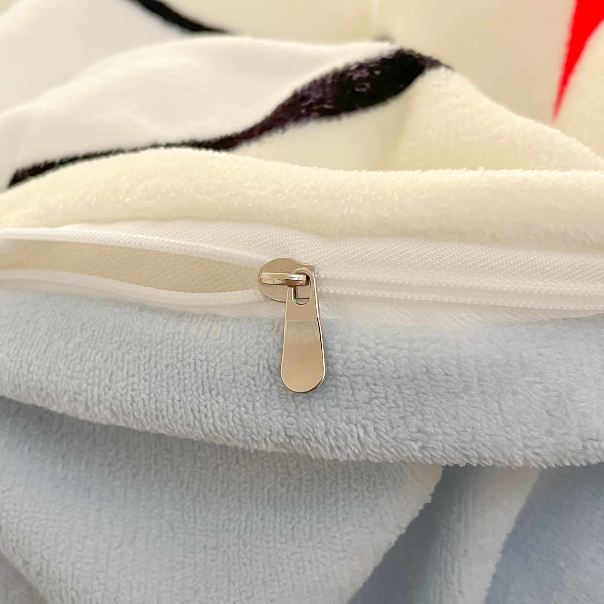 91家纺网 家纺一手货源 找家纺 蘭菲家纺 2025新款奥特曼牛奶绒四件套 奥特曼-归来