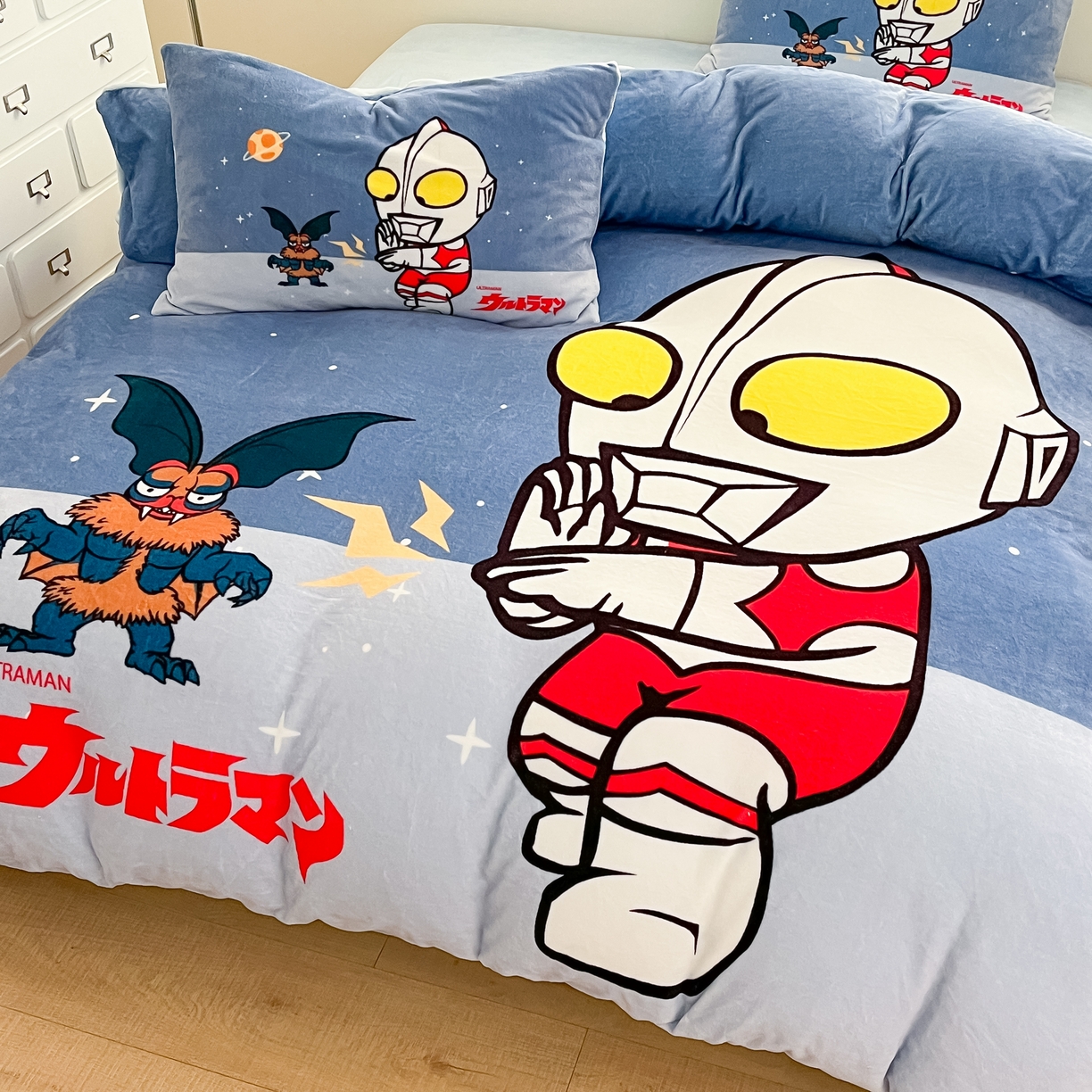 91家纺网 家纺一手货源 找家纺 蘭菲家纺 2025新款奥特曼牛奶绒四件套 奥特曼-荣耀