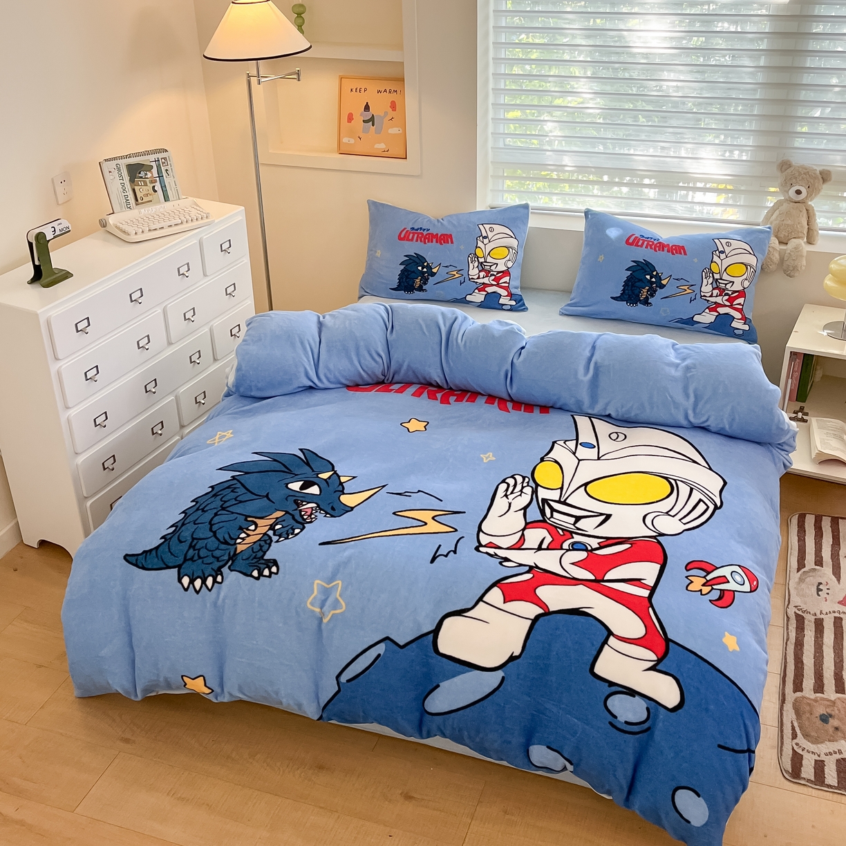 91家纺网 家纺一手货源 找家纺 蘭菲家纺 2025新款奥特曼牛奶绒四件套 奥特曼-闪电