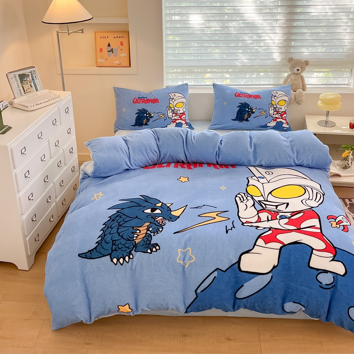 91家纺网 家纺一手货源 找家纺 蘭菲家纺 2025新款奥特曼牛奶绒四件套 奥特曼-闪电