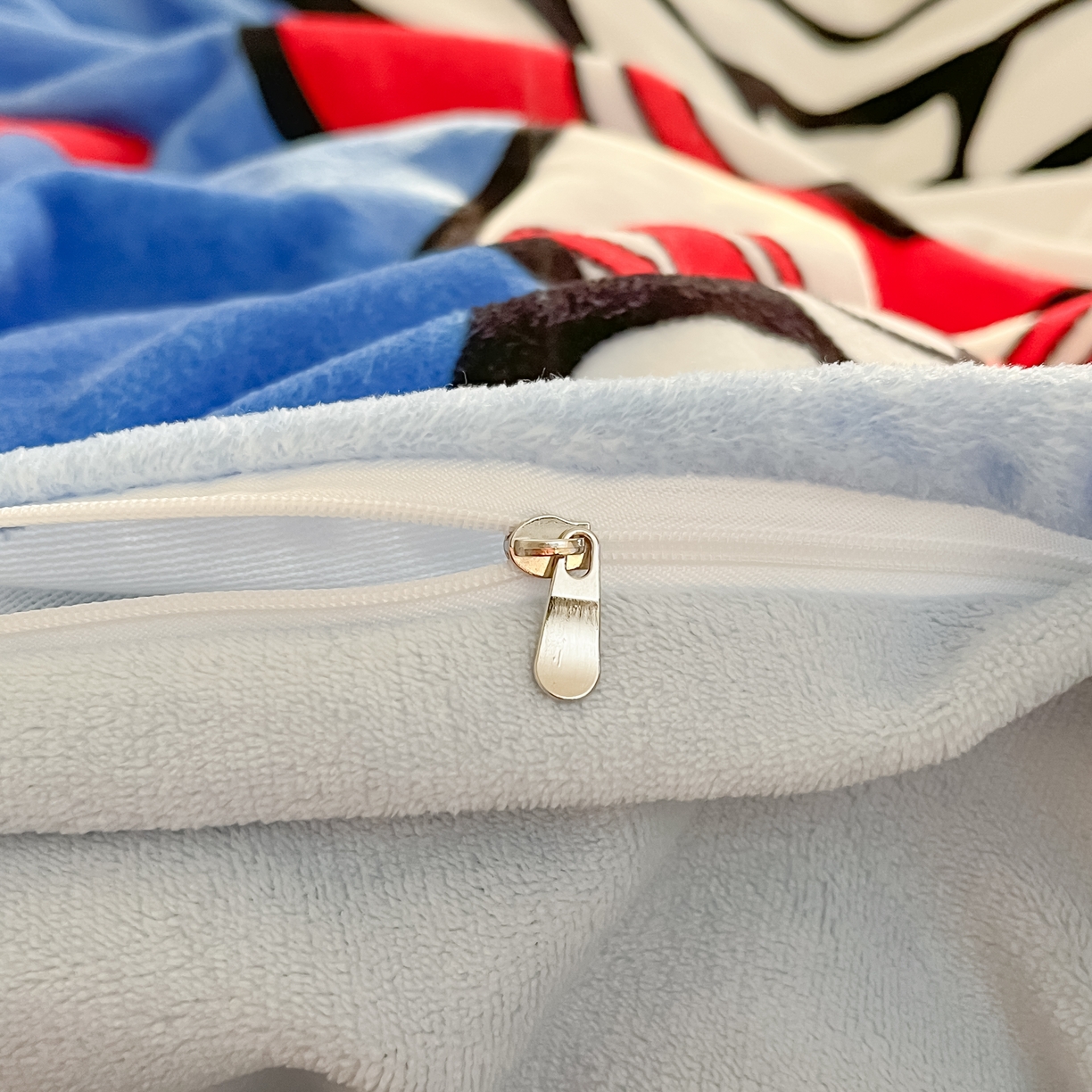 91家纺网 家纺一手货源 找家纺 蘭菲家纺 2025新款奥特曼牛奶绒四件套 奥特曼-无敌