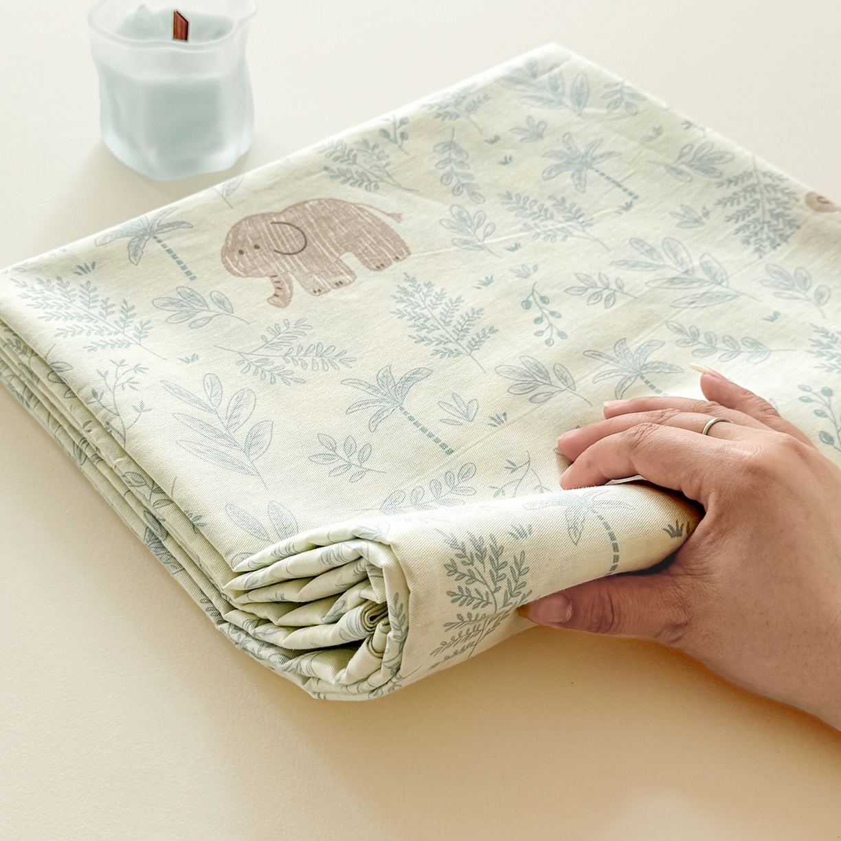 91家纺网 家纺一手货源 找家纺 尚帛 2026新款全棉品质喷气印花爆款四件套 多规格套件 单品系列-单床单 森林小镇-兰