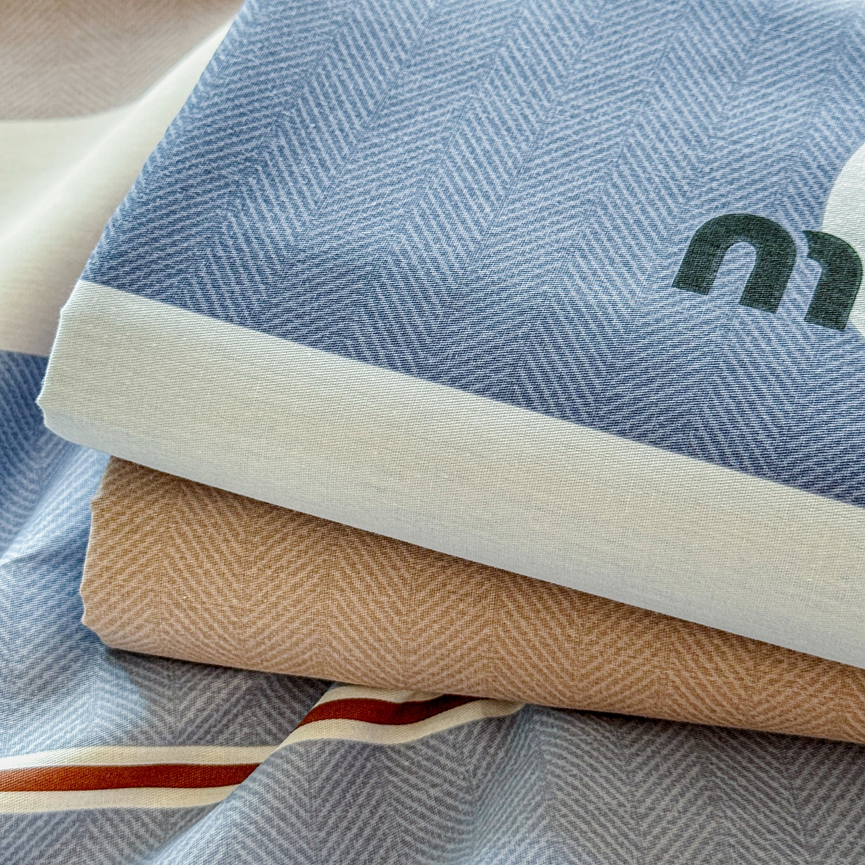 91家纺网 家纺一手货源 找家纺 尚帛 2026新款全棉品质喷气印花爆款四件套 多规格套件 单品系列-单床单 时尚慕斯