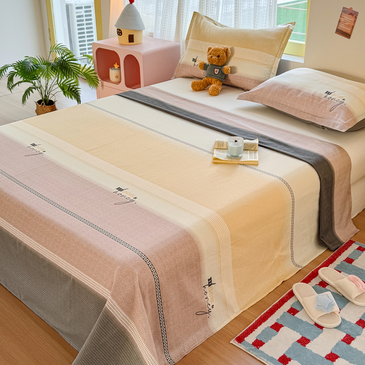 91家纺网 家纺一手货源 找家纺 尚帛 2026新款全棉品质喷气印花爆款四件套 多规格套件 单品系列-单床单 协奏曲-红