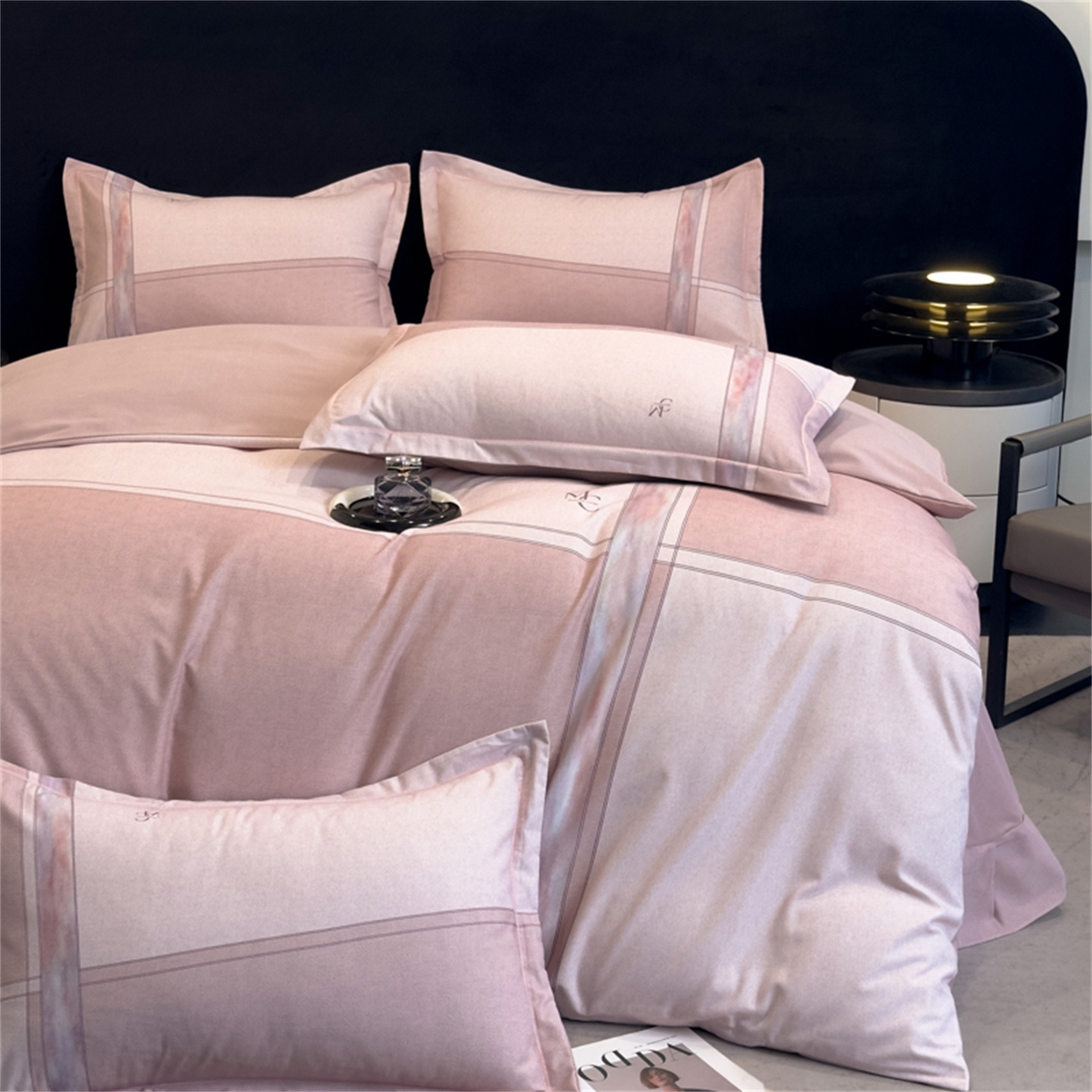 91家纺网 家纺一手货源 找家纺 喜四方 2025新款加厚全棉大版印花四件套 周末限定 粉