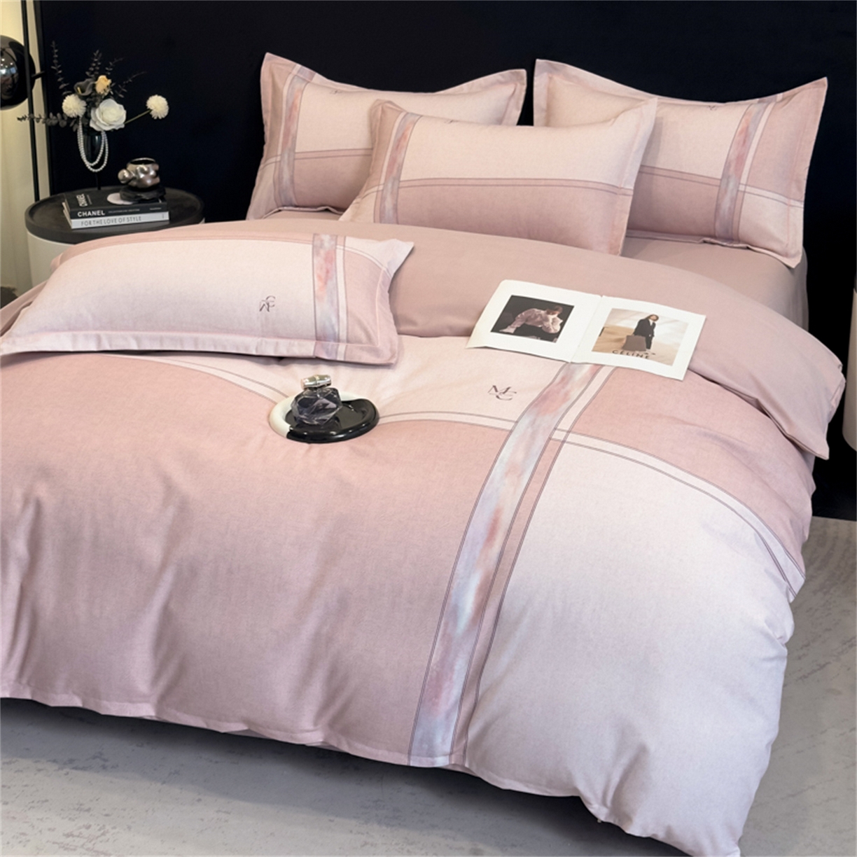 91家纺网 家纺一手货源 找家纺 喜四方 2025新款加厚全棉大版印花四件套 周末限定 粉