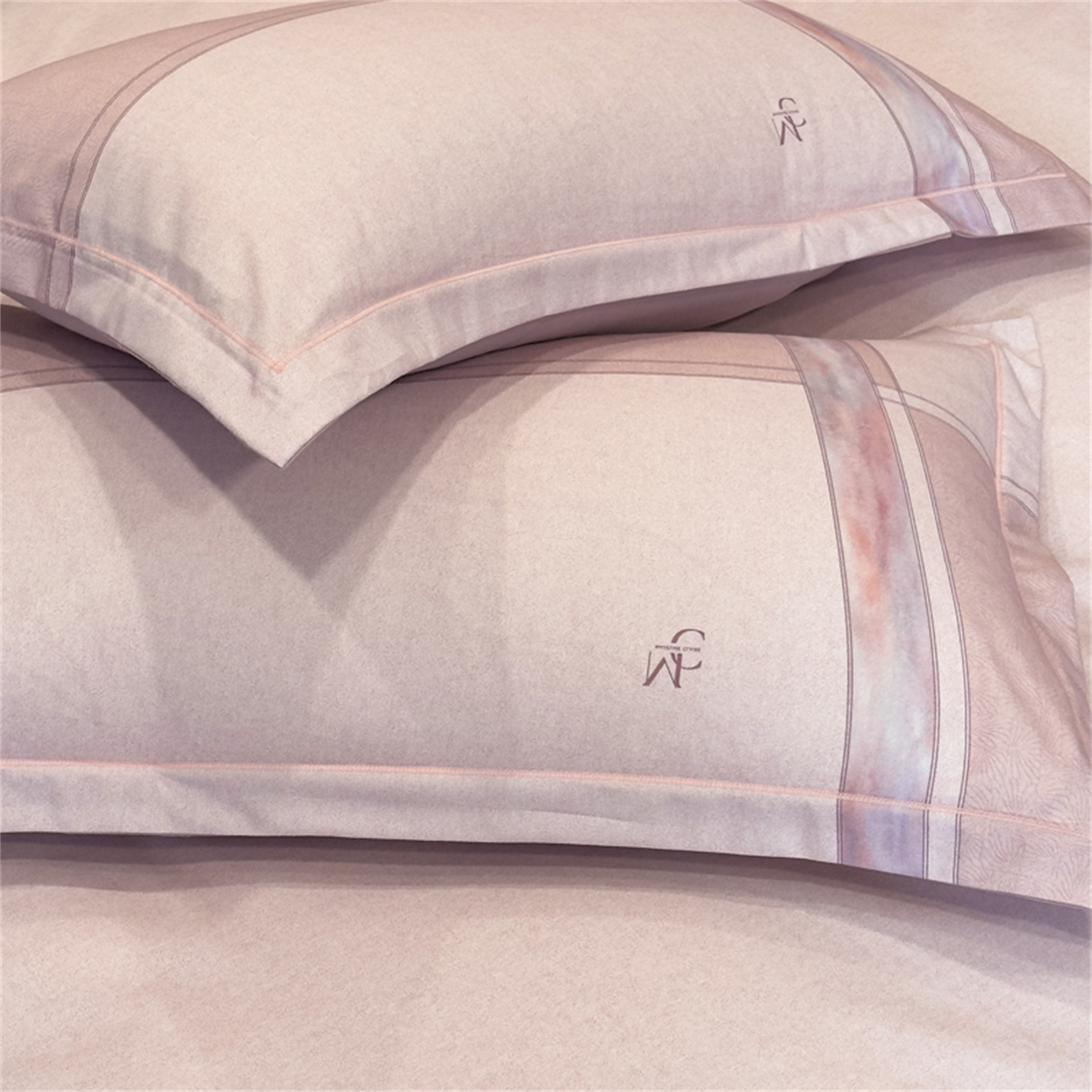 91家纺网 家纺一手货源 找家纺 喜四方 2025新款加厚全棉大版印花四件套 周末限定 粉