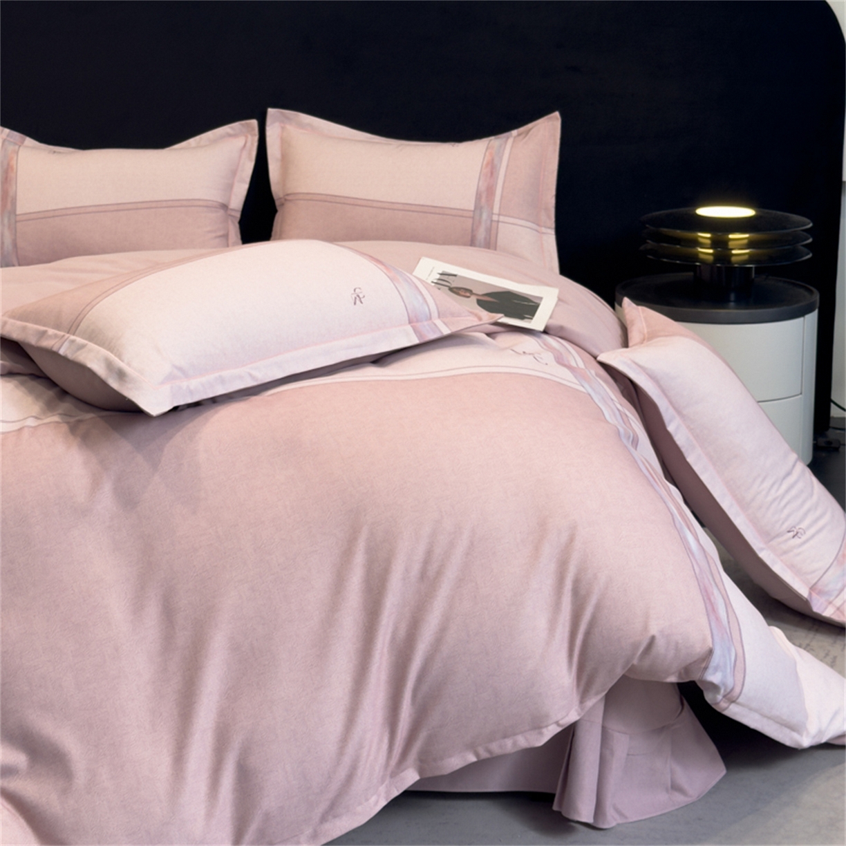 91家纺网 家纺一手货源 找家纺 喜四方 2025新款加厚全棉大版印花四件套 周末限定 粉