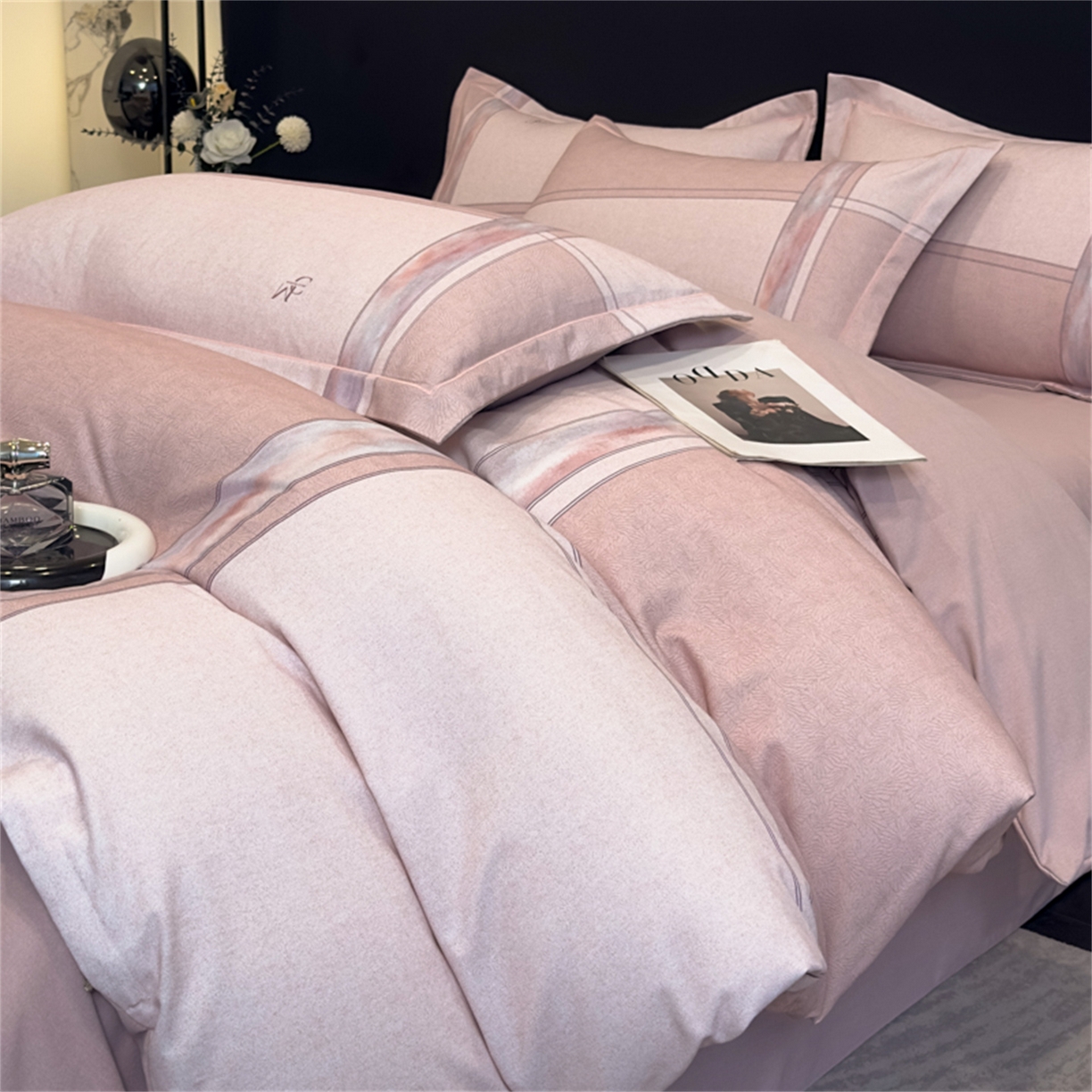 91家纺网 家纺一手货源 找家纺 喜四方 2025新款加厚全棉大版印花四件套 周末限定 粉