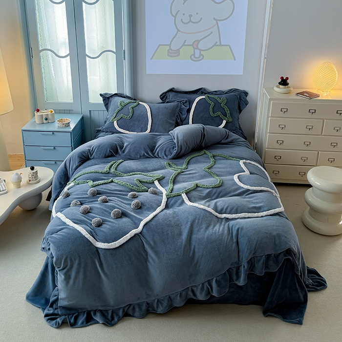 缘生活 2025新款牛奶绒-簇绒绣草莓四件套 簇绒绣草莓-蓝色