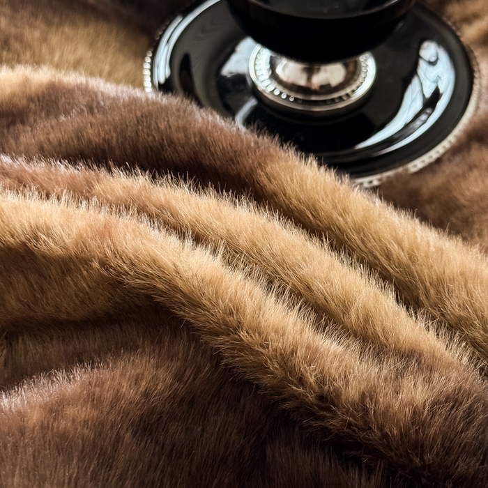 91家纺网 家纺一手货源 找家纺 九花鹿 2025新款宽边水貂绒皮草绒四件套 水貂绒-巴洛克