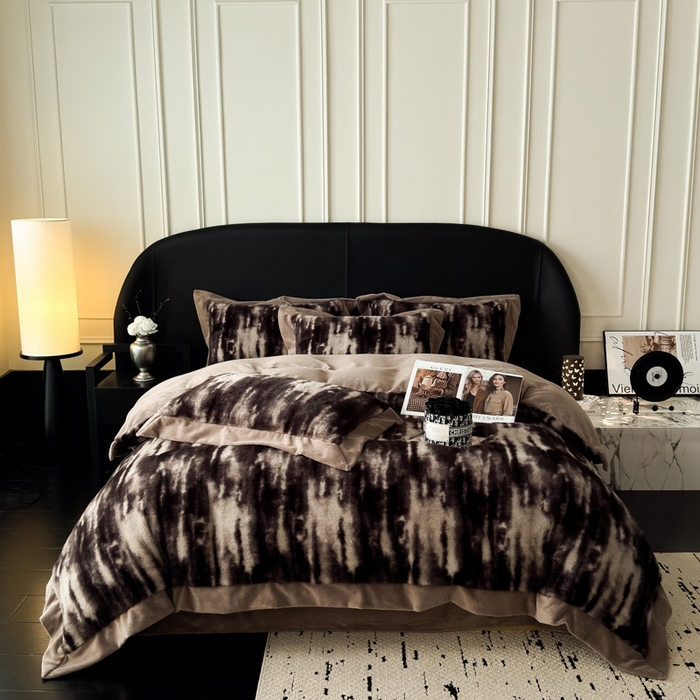 91家纺网 家纺一手货源 找家纺 （总）九花鹿 2025新款宽边水貂绒皮草绒四件套