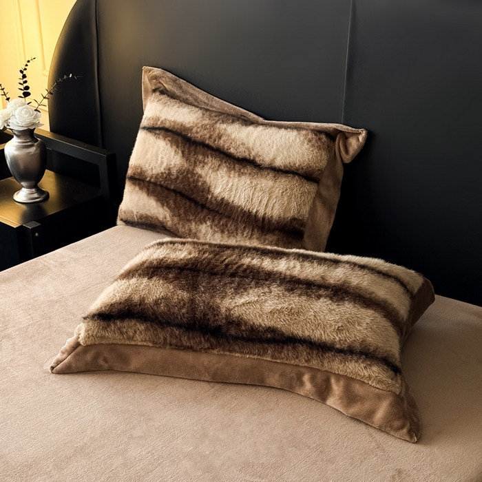 91家纺网 家纺一手货源 找家纺 九花鹿 2025新款宽边水貂绒皮草绒四件套 水貂绒-佩兹利