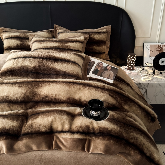 91家纺网 家纺一手货源 找家纺 九花鹿 2025新款宽边水貂绒皮草绒四件套 水貂绒-佩兹利