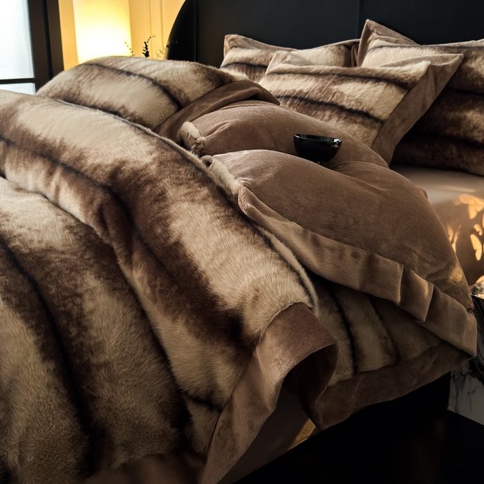 91家纺网 家纺一手货源 找家纺 九花鹿 2025新款宽边水貂绒皮草绒四件套 水貂绒-佩兹利