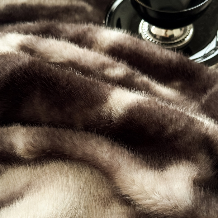 91家纺网 家纺一手货源 找家纺 九花鹿 2025新款宽边水貂绒皮草绒四件套 水貂绒-艾莉