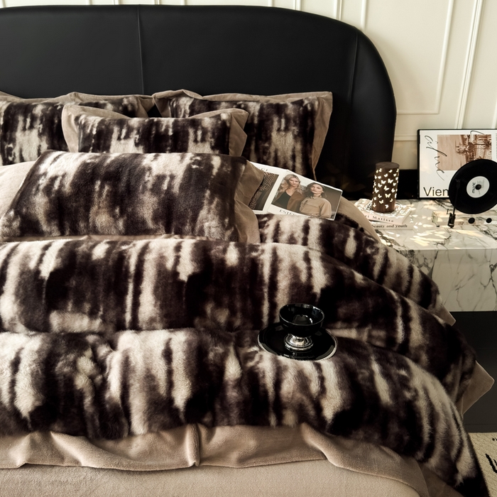 91家纺网 家纺一手货源 找家纺 九花鹿 2025新款宽边水貂绒皮草绒四件套 水貂绒-艾莉