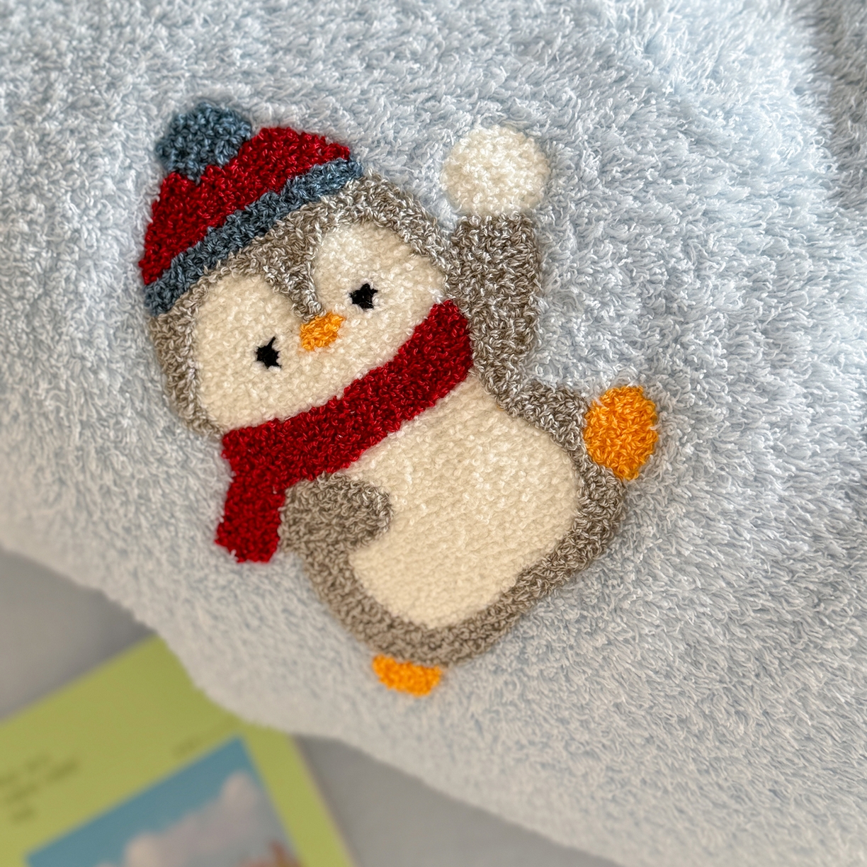 91家纺网 家纺一手货源 找家纺 柚子YOUTH 2025新款双面泰迪绒毛巾绣四件套 快乐企鹅