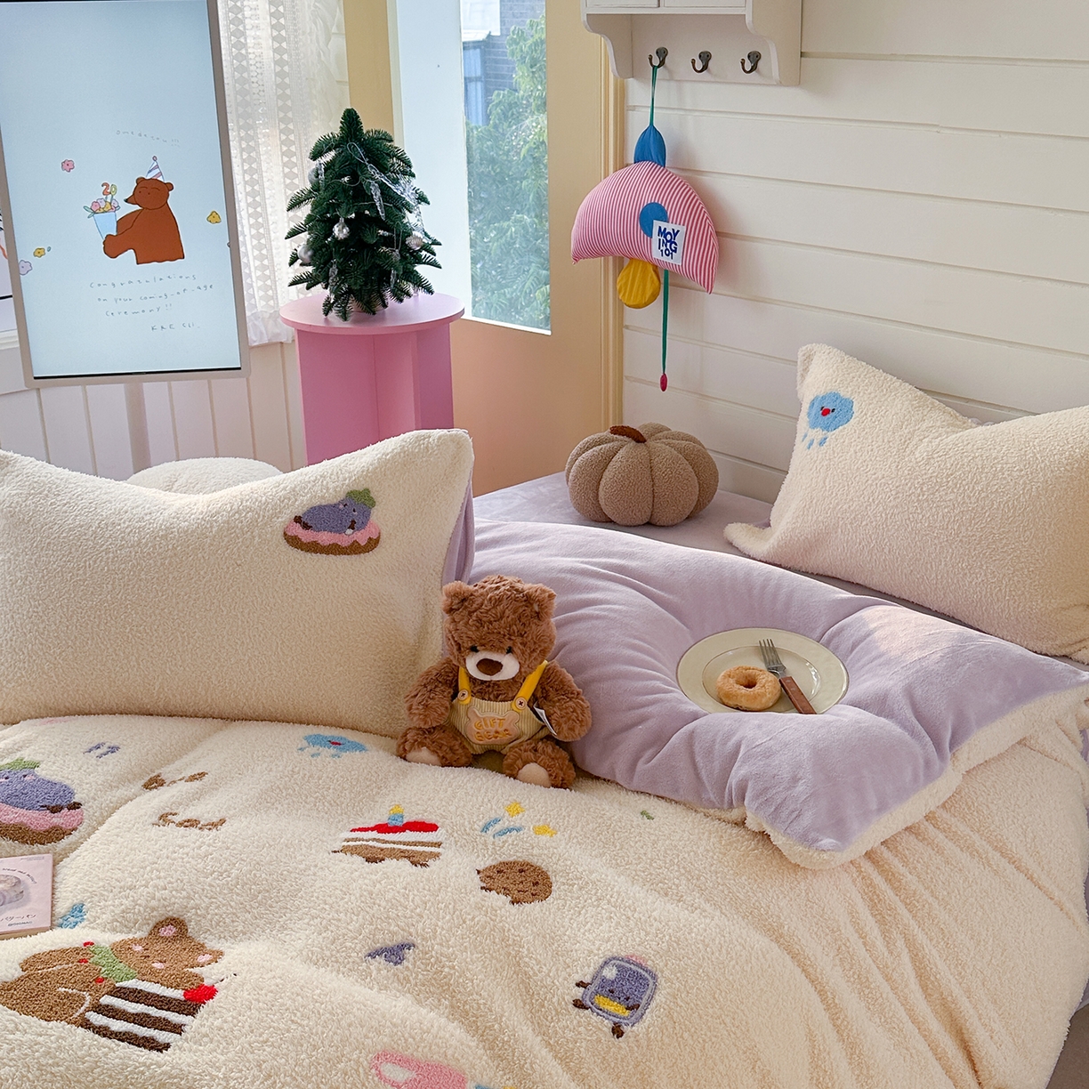 91家纺网 家纺一手货源 找家纺 柚子YOUTH 2025新款双面泰迪绒毛巾绣四件套 小茄子