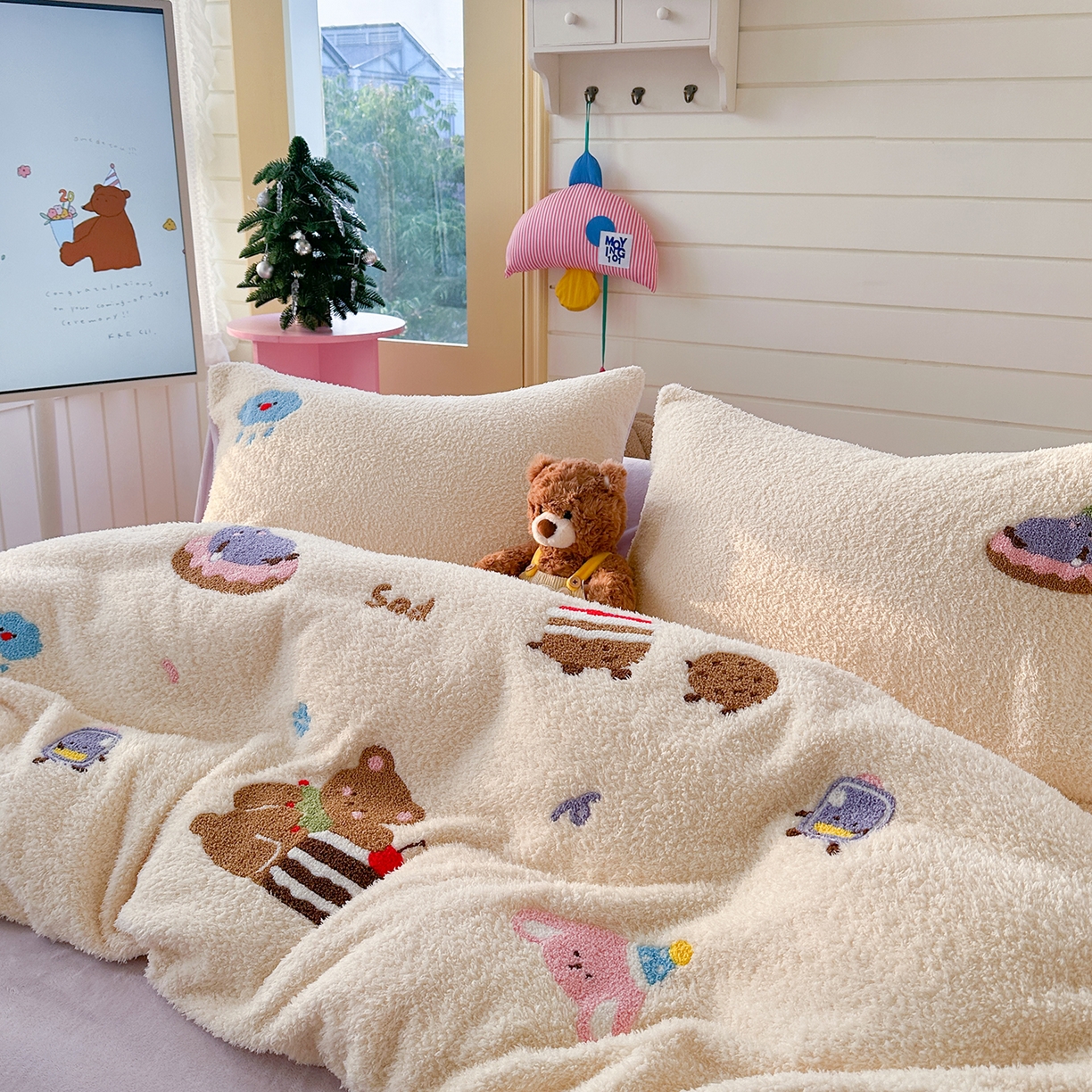 91家纺网 家纺一手货源 找家纺 柚子YOUTH 2025新款双面泰迪绒毛巾绣四件套 小茄子