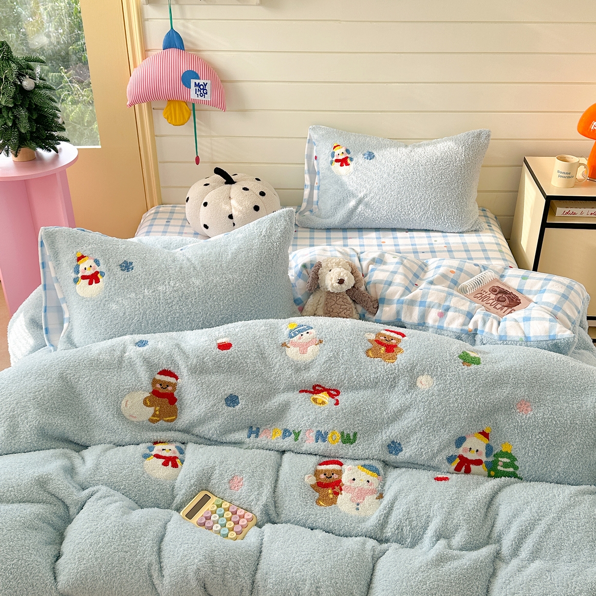 91家纺网 家纺一手货源 找家纺 柚子YOUTH 2025新款双面泰迪绒毛巾绣四件套 雪人王国