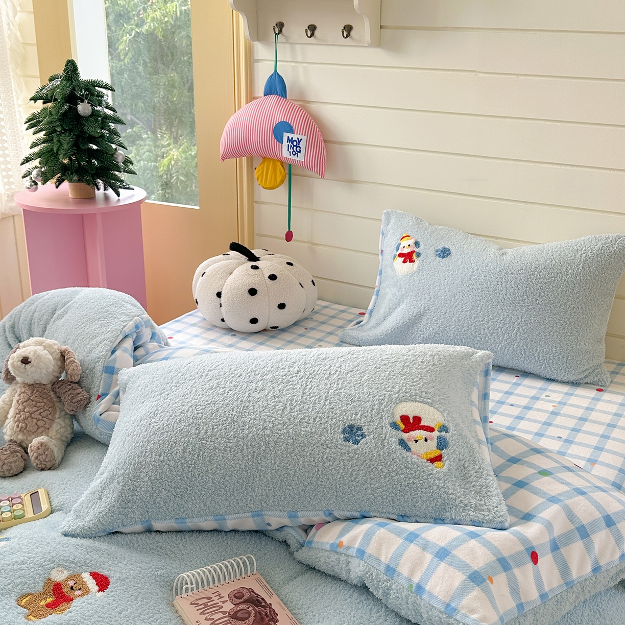 91家纺网 家纺一手货源 找家纺 柚子YOUTH 2025新款双面泰迪绒毛巾绣四件套 雪人王国