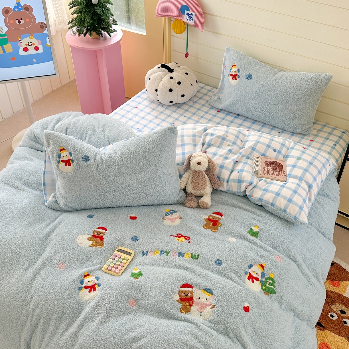 91家纺网 家纺一手货源 找家纺 柚子YOUTH 2025新款双面泰迪绒毛巾绣四件套 雪人王国