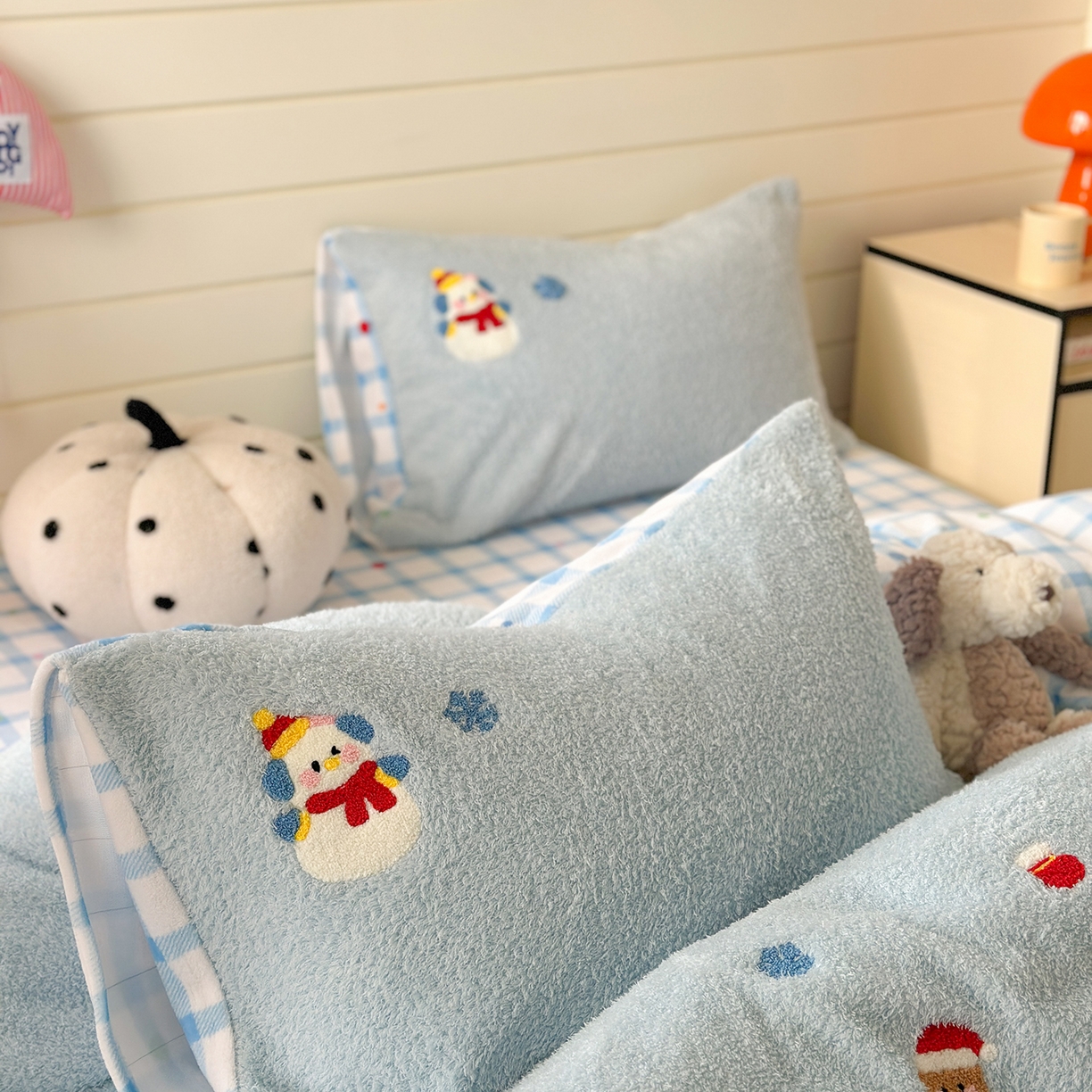 91家纺网 家纺一手货源 找家纺 柚子YOUTH 2025新款双面泰迪绒毛巾绣四件套 雪人王国