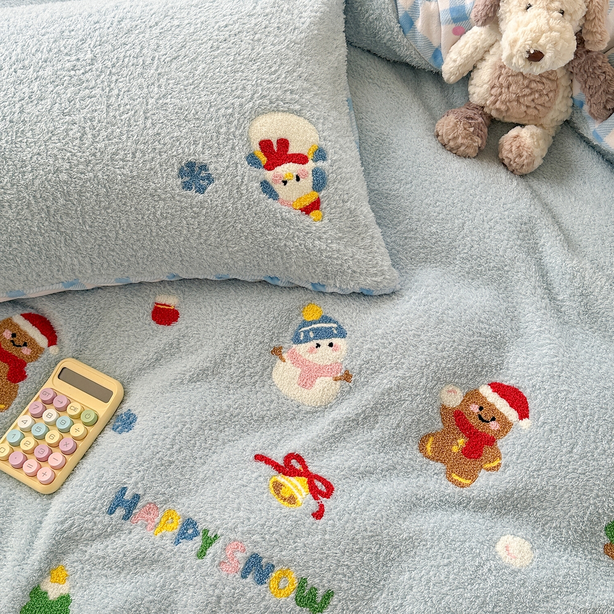 91家纺网 家纺一手货源 找家纺 柚子YOUTH 2025新款双面泰迪绒毛巾绣四件套 雪人王国