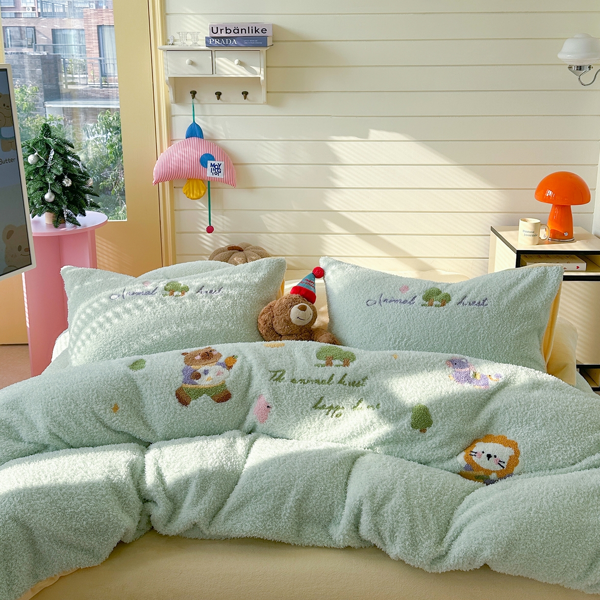 91家纺网 家纺一手货源 找家纺 柚子YOUTH 2025新款双面泰迪绒毛巾绣四件套 森林聚会