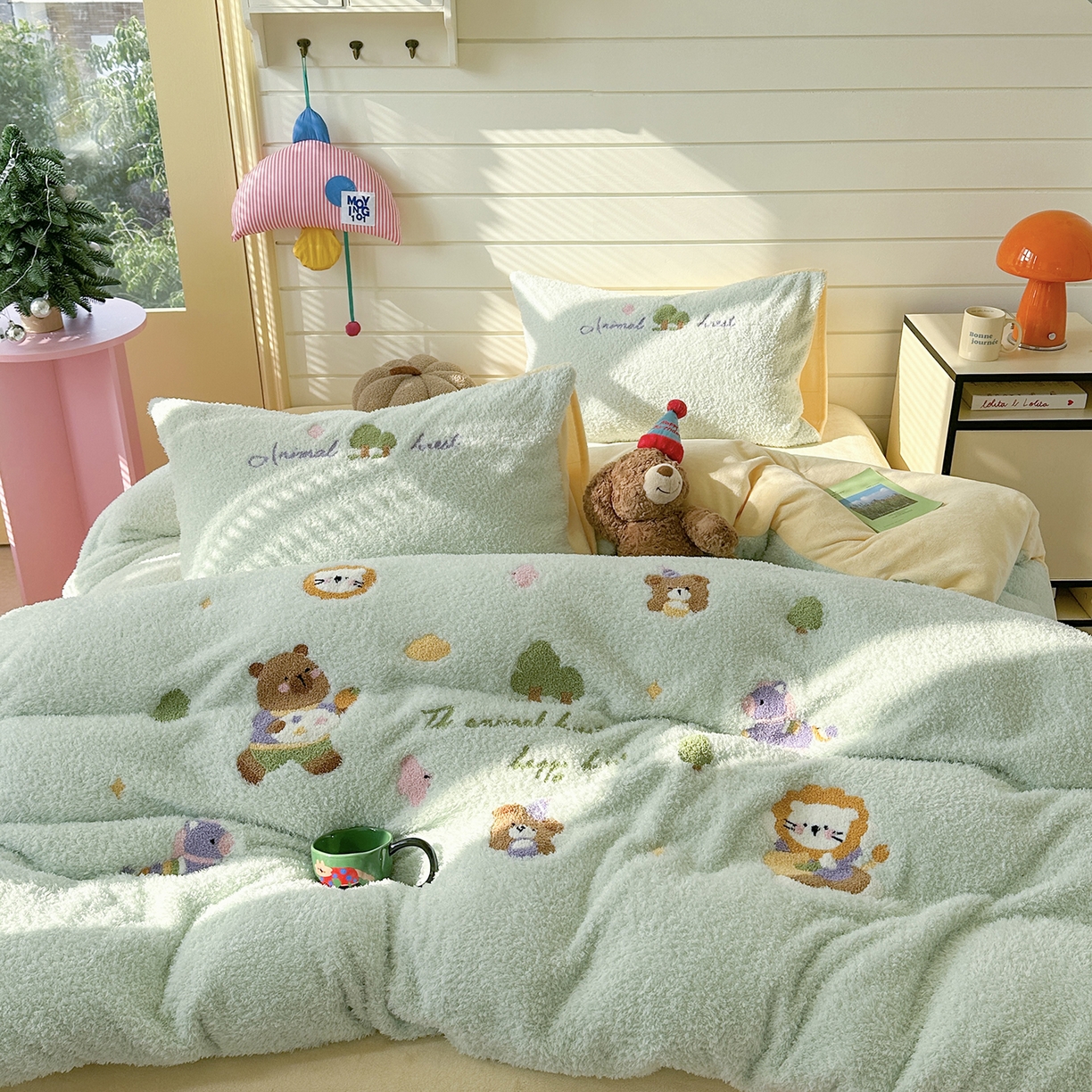 91家纺网 家纺一手货源 找家纺 柚子YOUTH 2025新款双面泰迪绒毛巾绣四件套 森林聚会