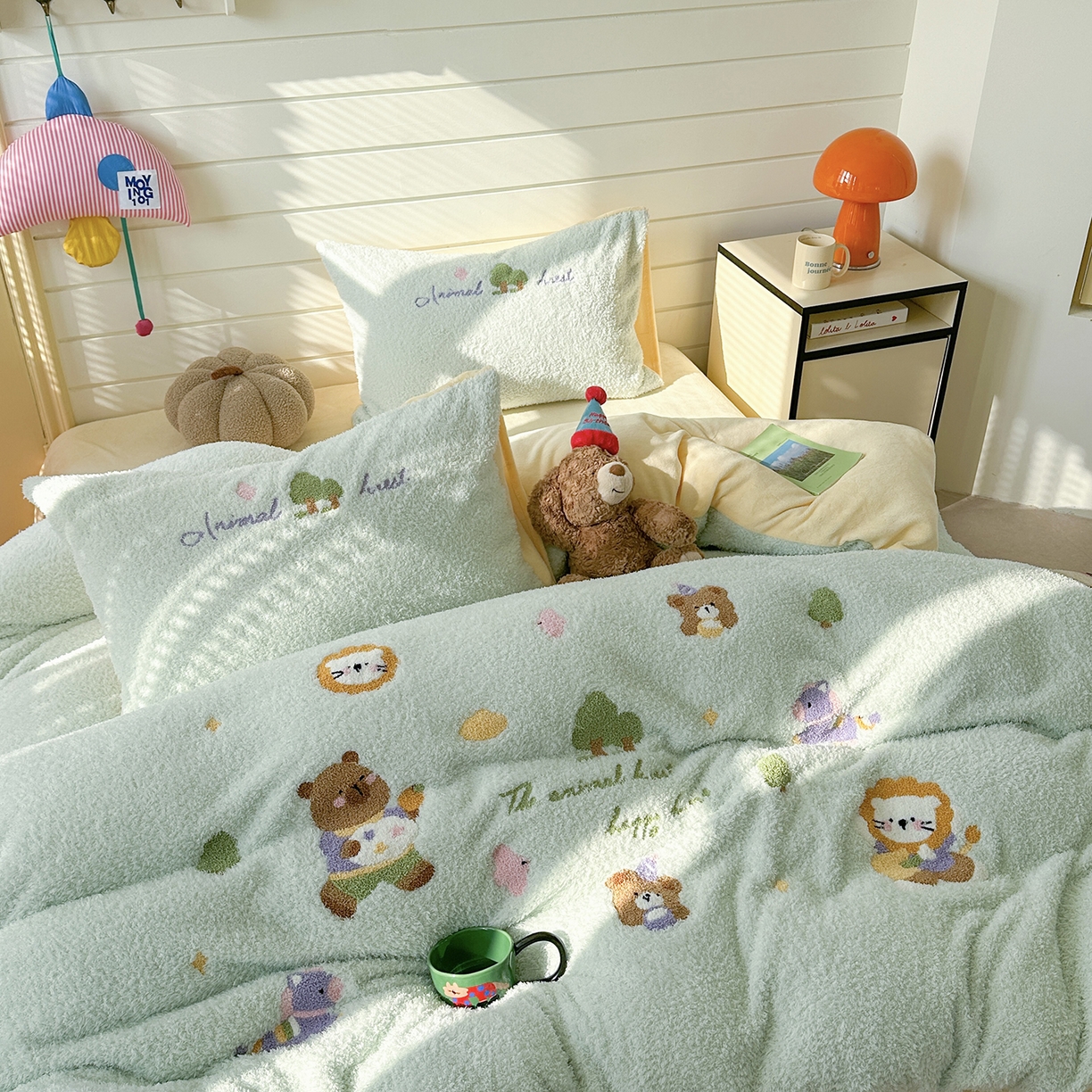 91家纺网 家纺一手货源 找家纺 柚子YOUTH 2025新款双面泰迪绒毛巾绣四件套 森林聚会