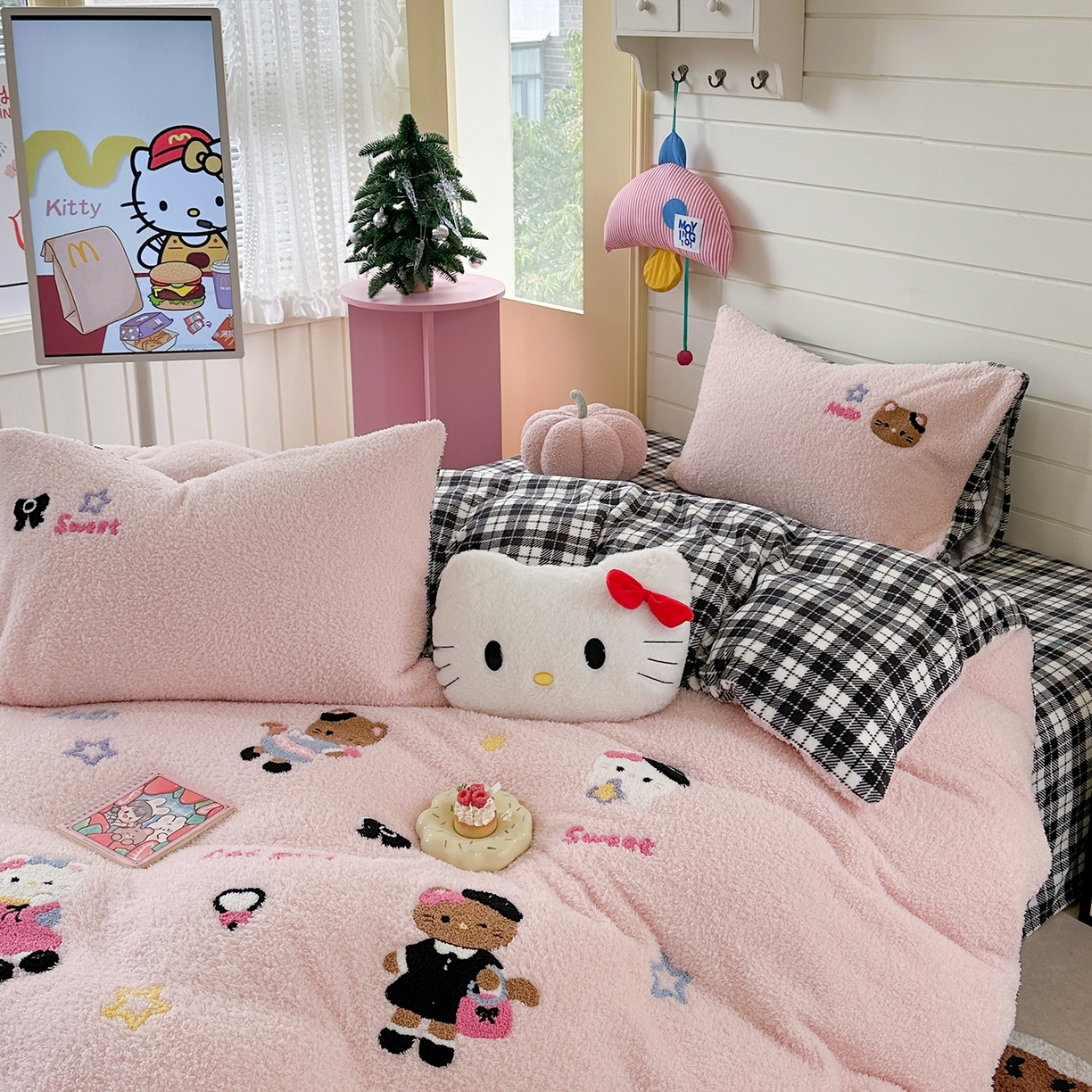 91家纺网 家纺一手货源 找家纺 柚子YOUTH 2025新款双面泰迪绒毛巾绣四件套 甜酷KT